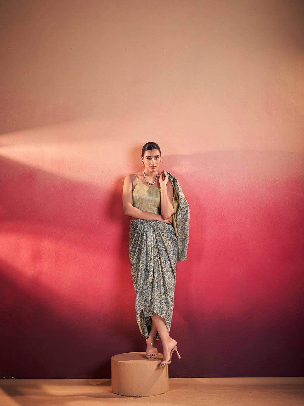 drape-style-printed-tasar-silk-co-ord-set-by-looknbook-art_6bb01c7e-b870-48ee-a439-8d21fb4fdc3e.jpg