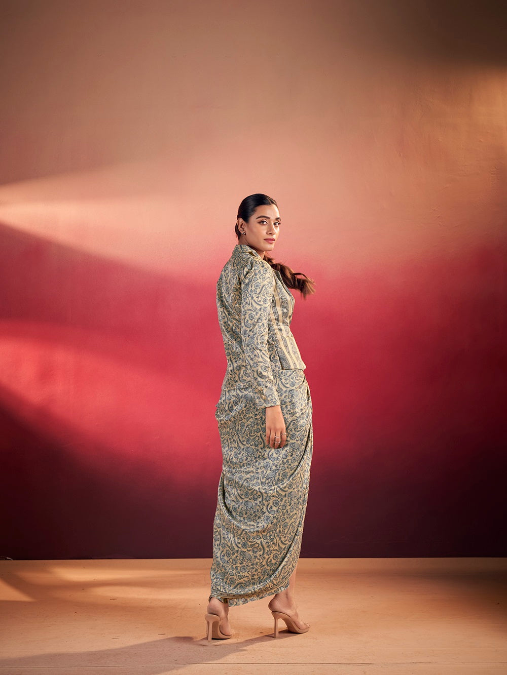 party-wear-printed-tasar-silk-classic-co-ord-set-by-looknbook-art_d28416e7-6c3b-4041-b32e-224431d89b9e.jpg