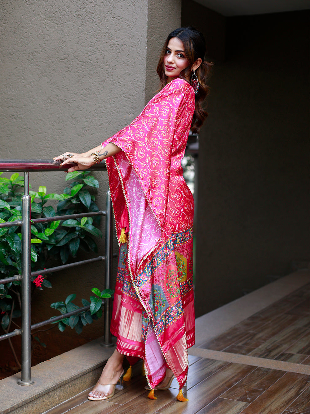 digital-print-pink-color-pure-gaji-silk-kaftan-in-women-fashion-by-looknbook-art_d4428669-44ca-4d8a-884f-66f3644c3be1.jpg