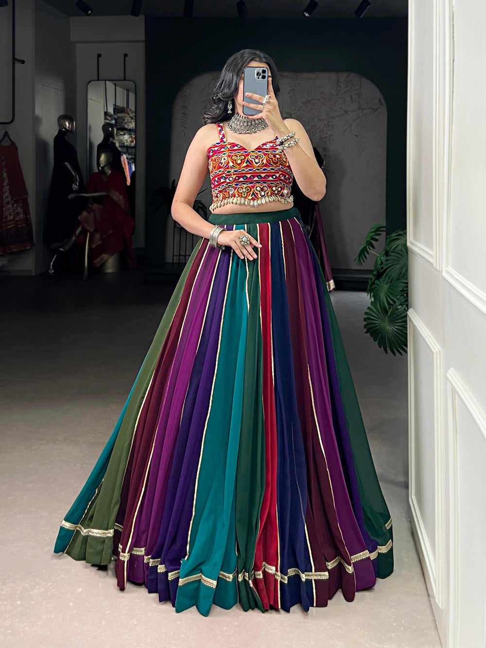 georgette-with-original-mirror-gamthi-work-with-cowrie-lace-touch-up-co-ord-set-choli-by-looknbook-art.jpg