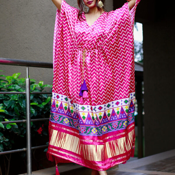 Pink & White Color Digital Print Pure Gaji Silk Kaftan